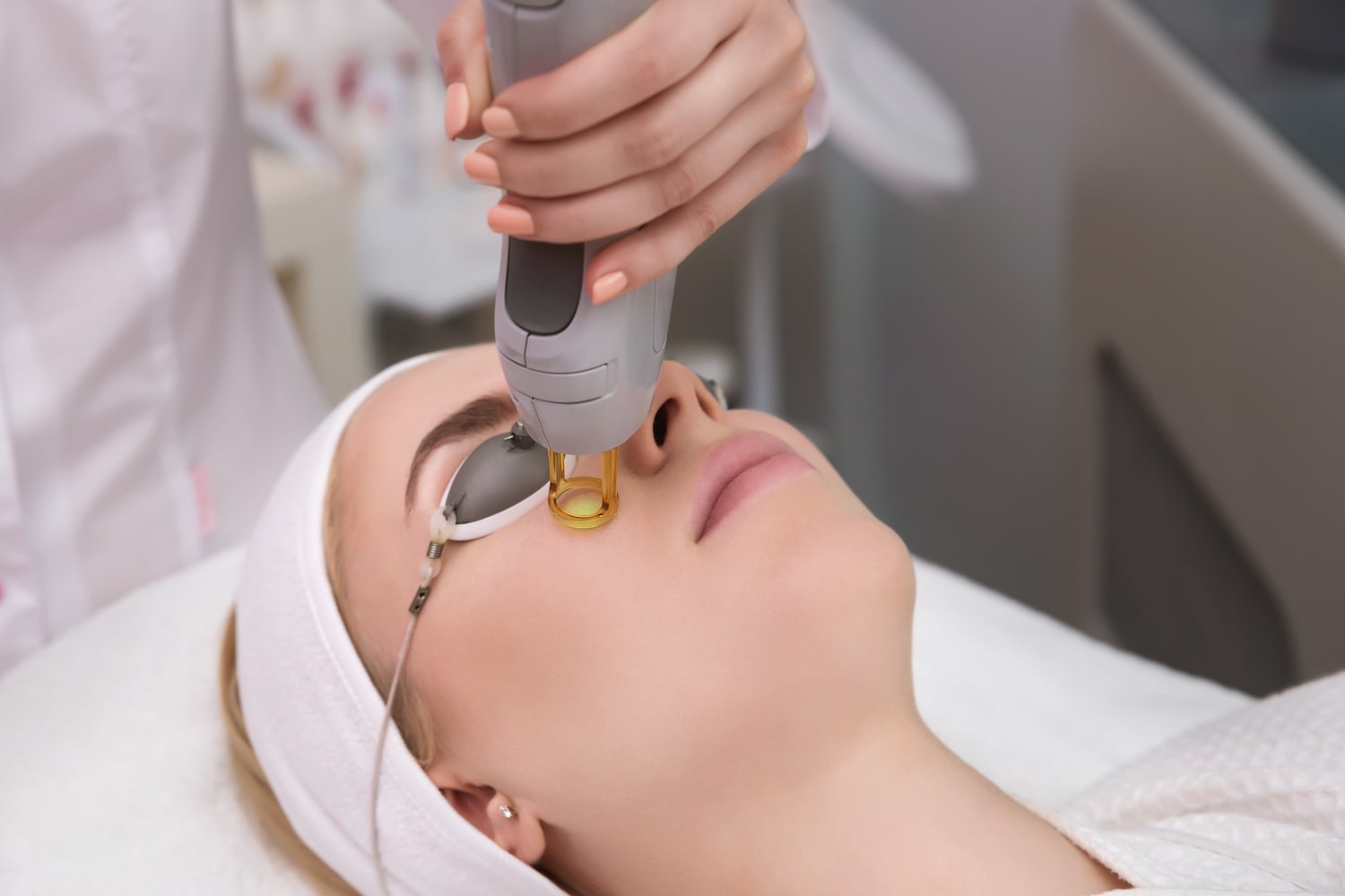 Top 10 Benefits of Fractional CO2 Laser for Skin Rejuvenation
