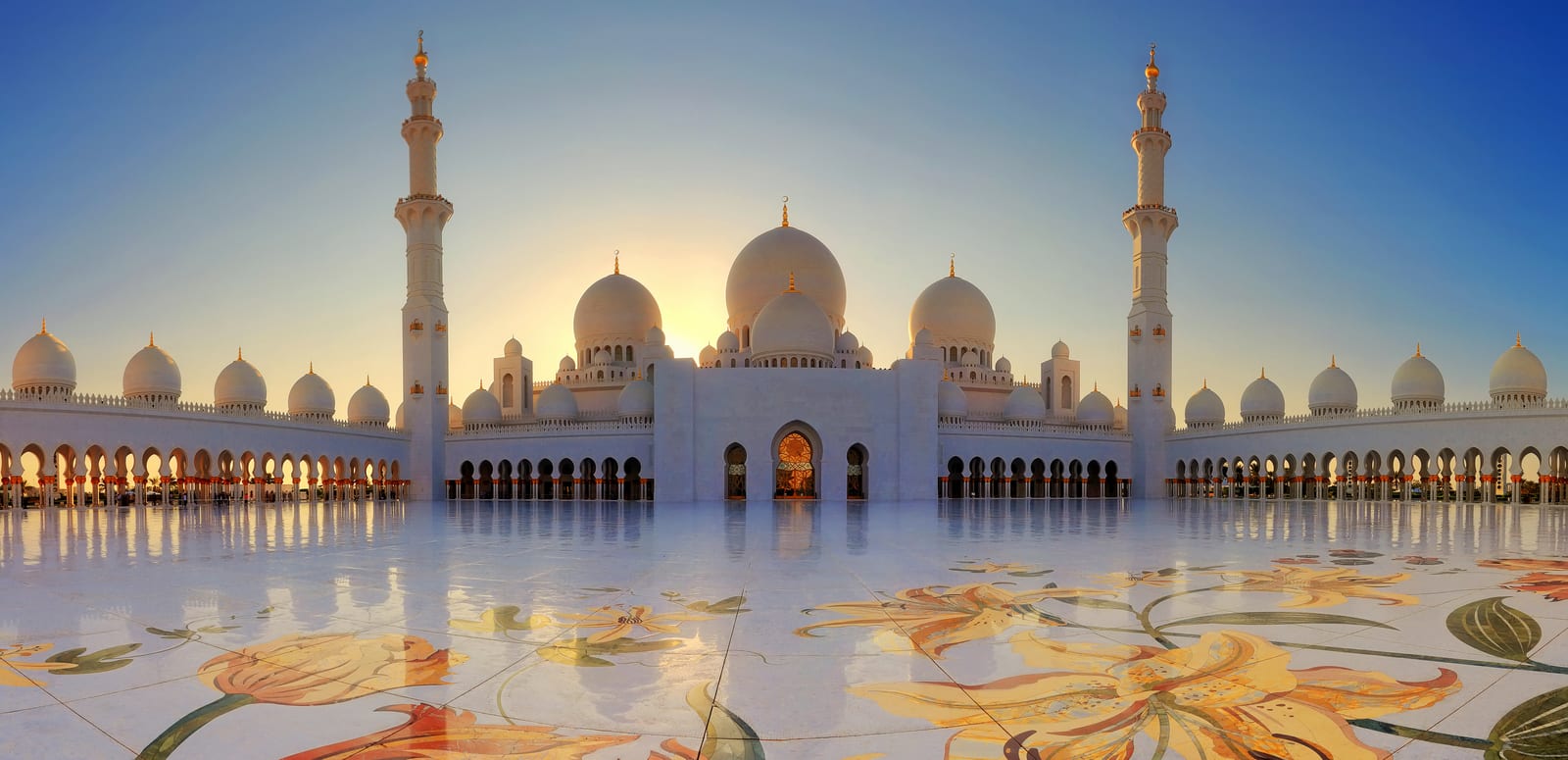 Morning Safari Dubai Brings Camel Rides and Sand Dunes