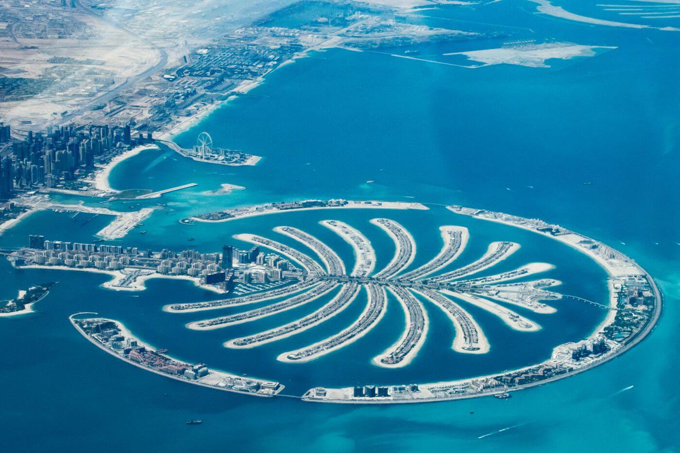 Luxury Living and Attractions at Palm Jumeirah Dubai