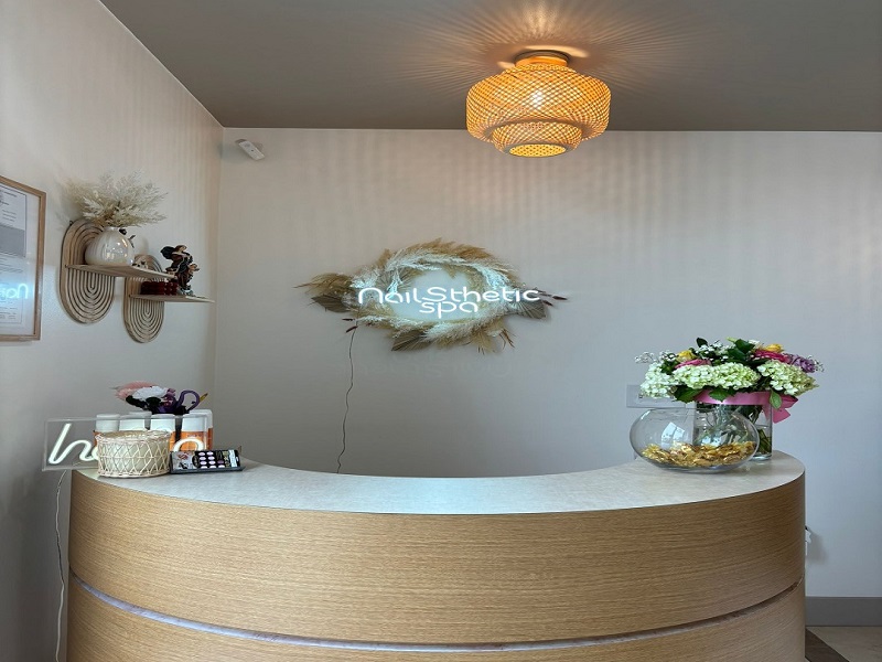 How to Choose the Best Nail Salon Near You