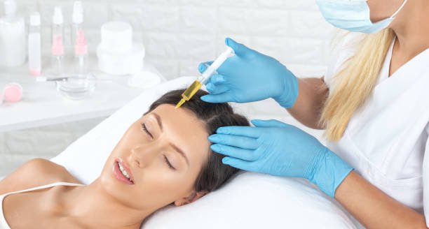 Hair Loss Causes in Men and Women in Pakistan – Complete Medical Guide