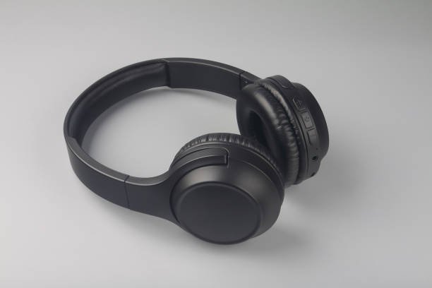 Connected Audio Ecosystems Are Reinforcing Wireless Headphone Adoption Across Spain
