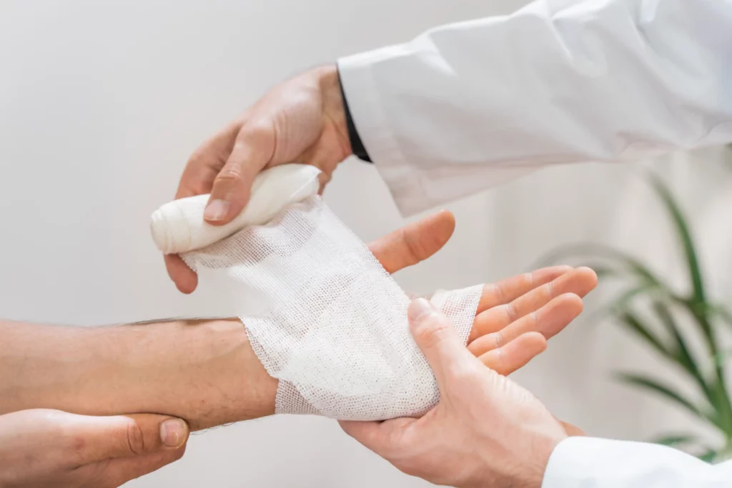 Your Guide to Specialized Wound Care in Oakland County: From Diabetic Ulcers to Pressure Injuries