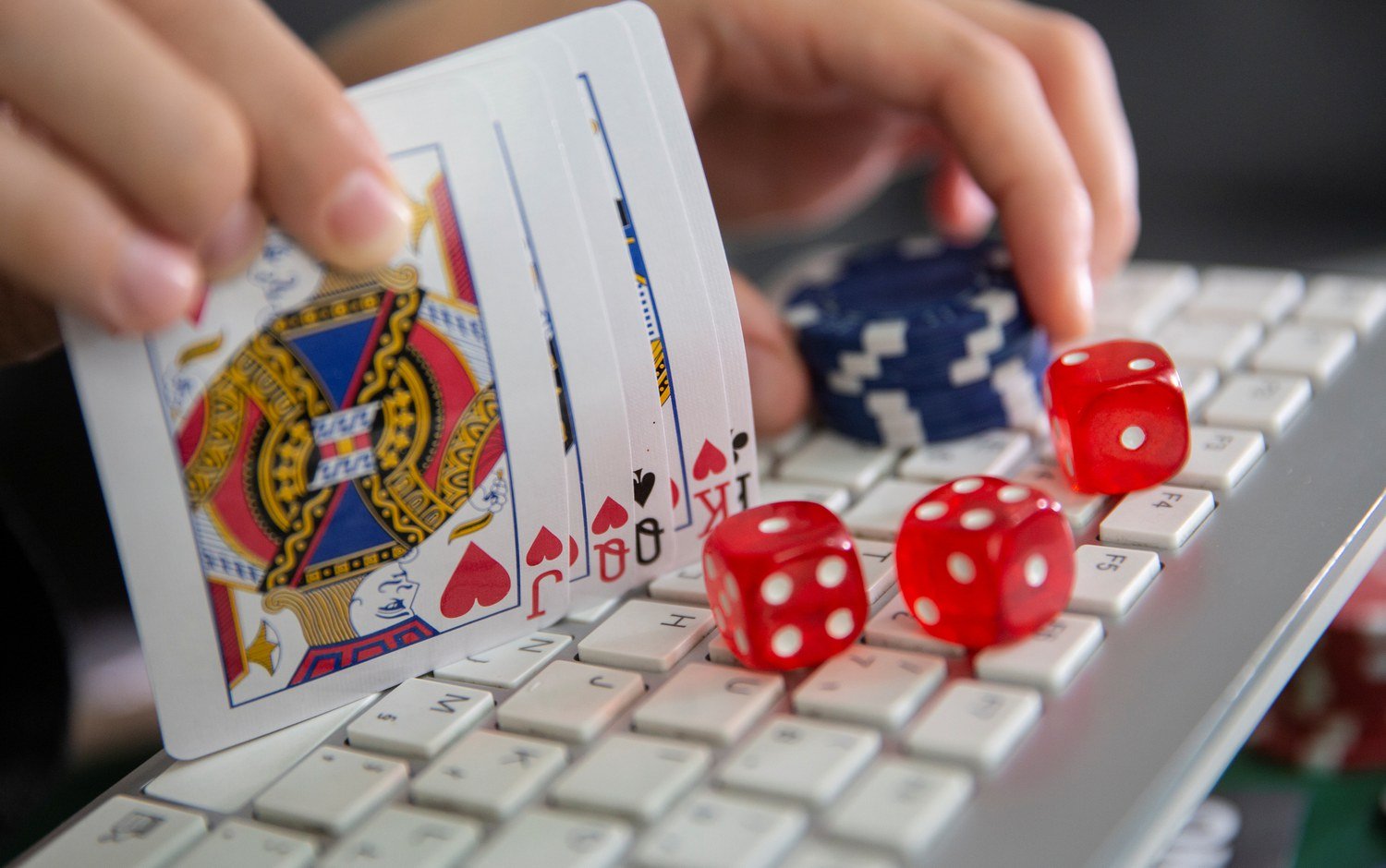 Guía Completa 2026 para Jugar al Póker en España con Seguridad y Confianza