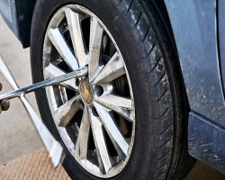 Emergency Tyre Fitting Services in Mill Hill for Fast Roadside Help