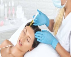 Hair Loss Causes in Men and Women in Pakistan – Complete Medical Guide