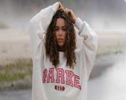 Exploring Parke Summer Land and Modern Casual Fashion