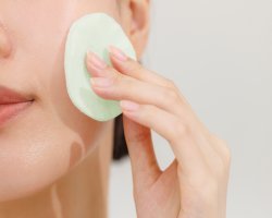 Korean Toner Pad OEM Manufacturer and Anti-Aging Cream Korea ODM: What Global Brands Need to Know in 2026