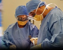 What Are 5 Symptoms Foot Doctors Say to Never Ignore?