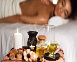 Can Aromatherapy Massage Help Calm the Mind and Reduce Daily Stress