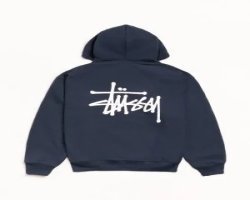 Stilvolle Streetkultur mit Stussy Kleidung